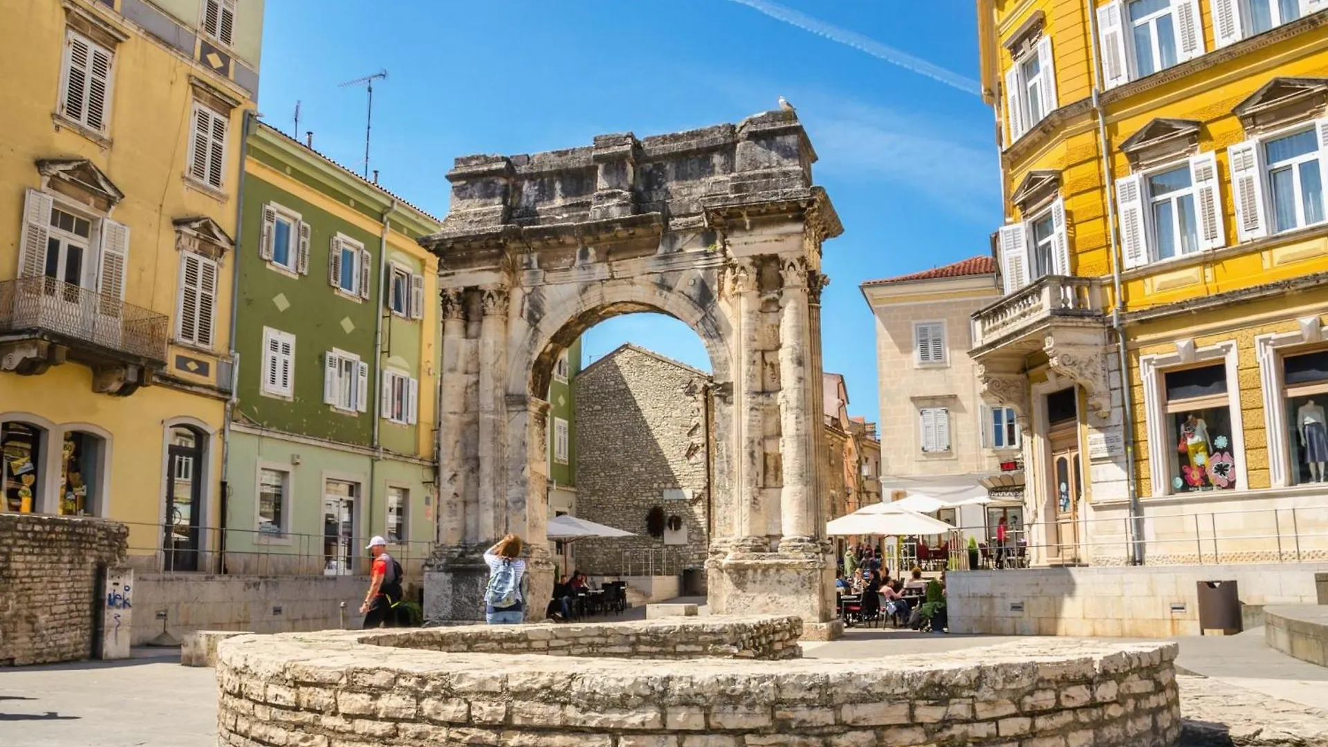 Royal City Centar - Happy Rentals Pula Apartment