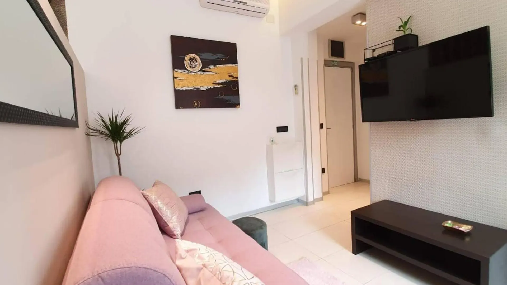 Apartment Royal City Centar - Happy Rentals Pula