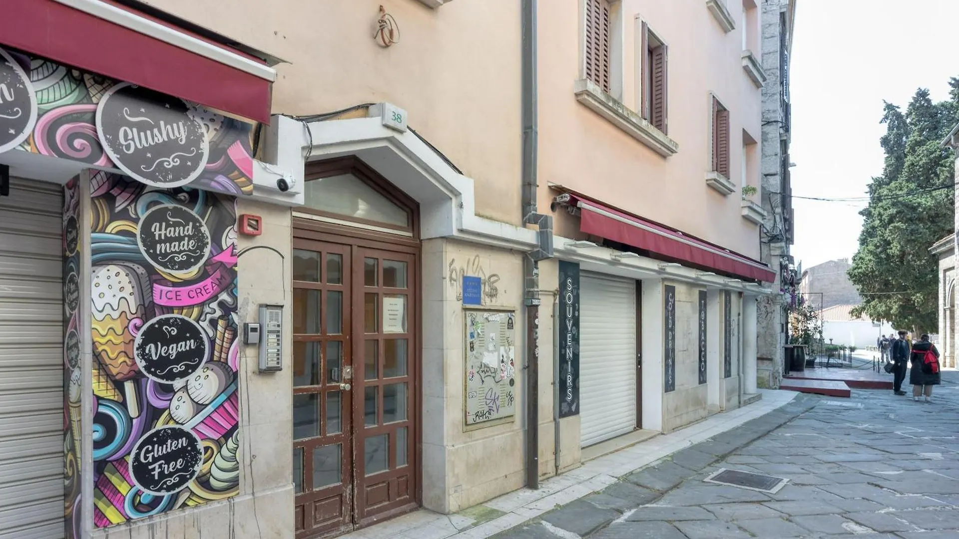 Royal City Centar - Happy Rentals Pula