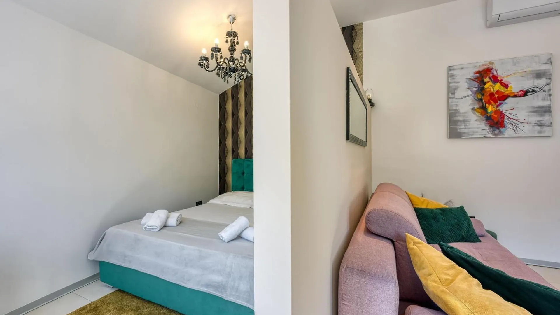 Royal City Centar - Happy Rentals Pula Apartment