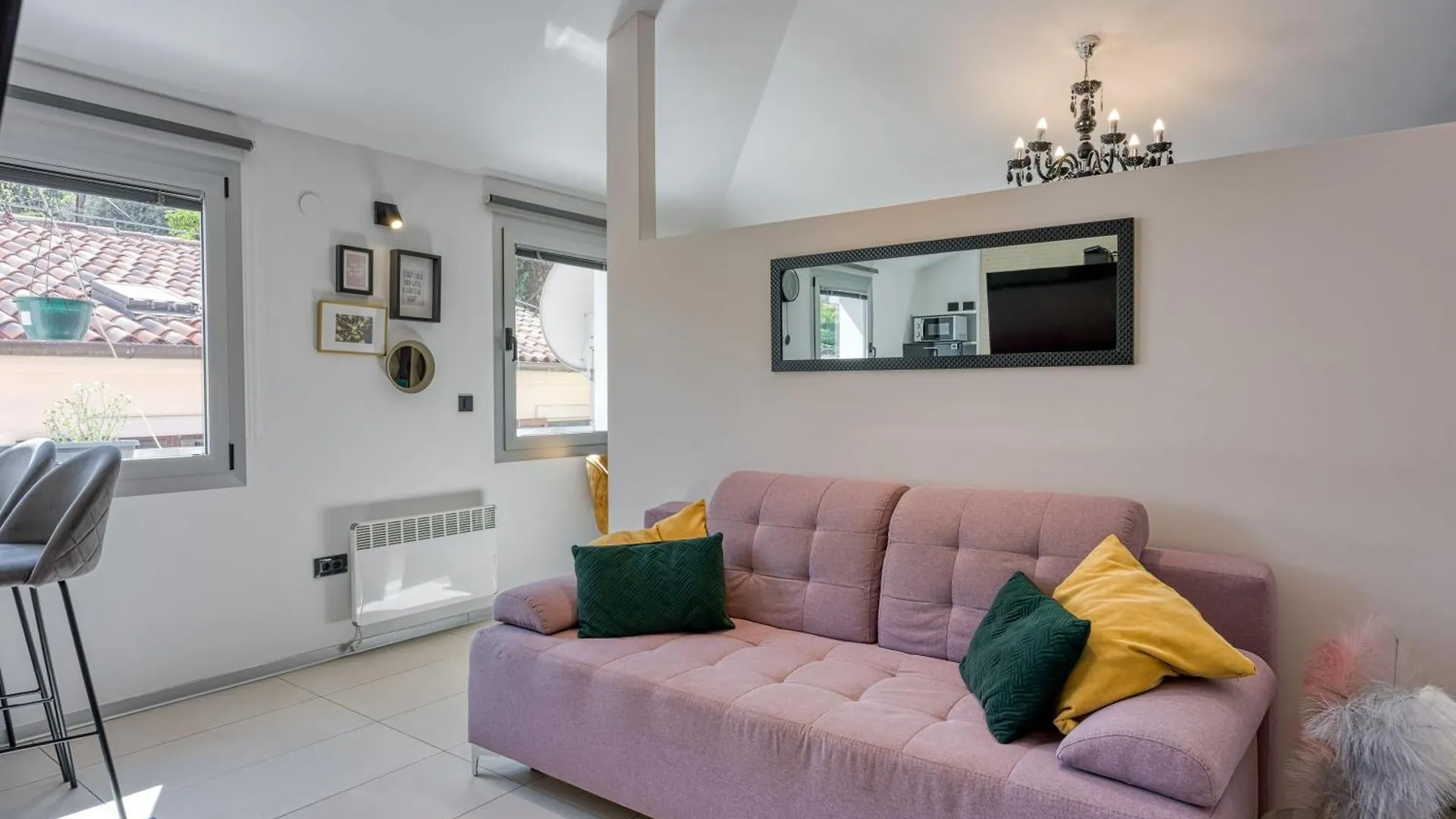 Royal City Centar - Happy Rentals Pula