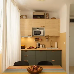  Appartamento With Private Parking