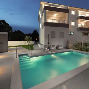 Appartement Viras Luxury, Pula